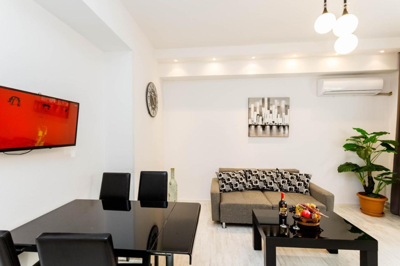 Luxury Apartment In The City Centre Tbilisi Exteriör bild