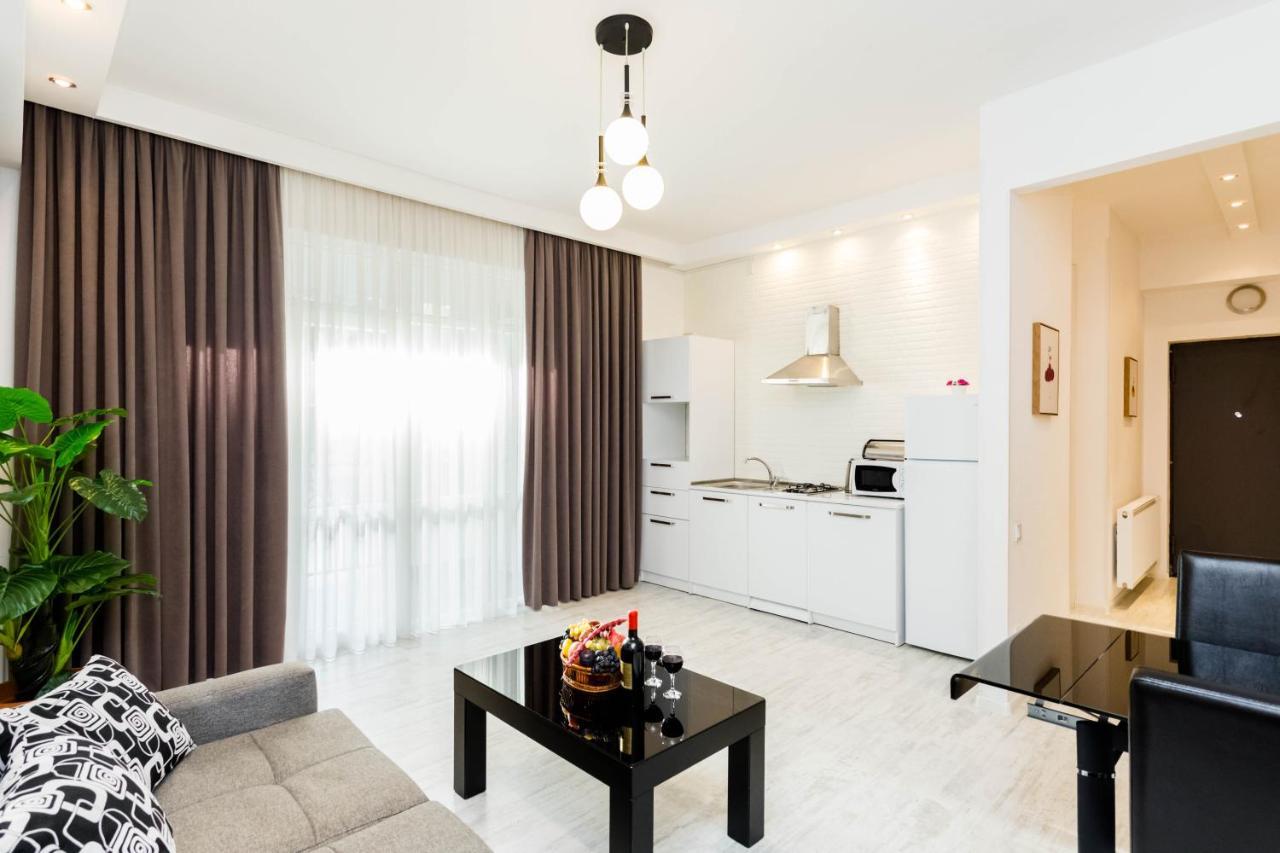 Luxury Apartment In The City Centre Tbilisi Exteriör bild