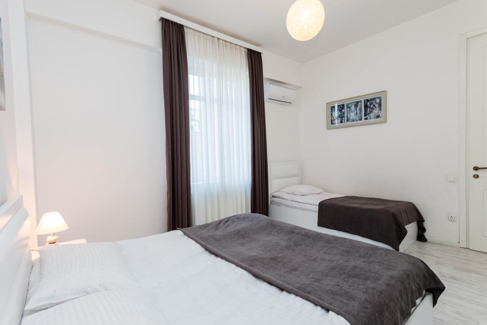 Luxury Apartment In The City Centre Tbilisi Exteriör bild