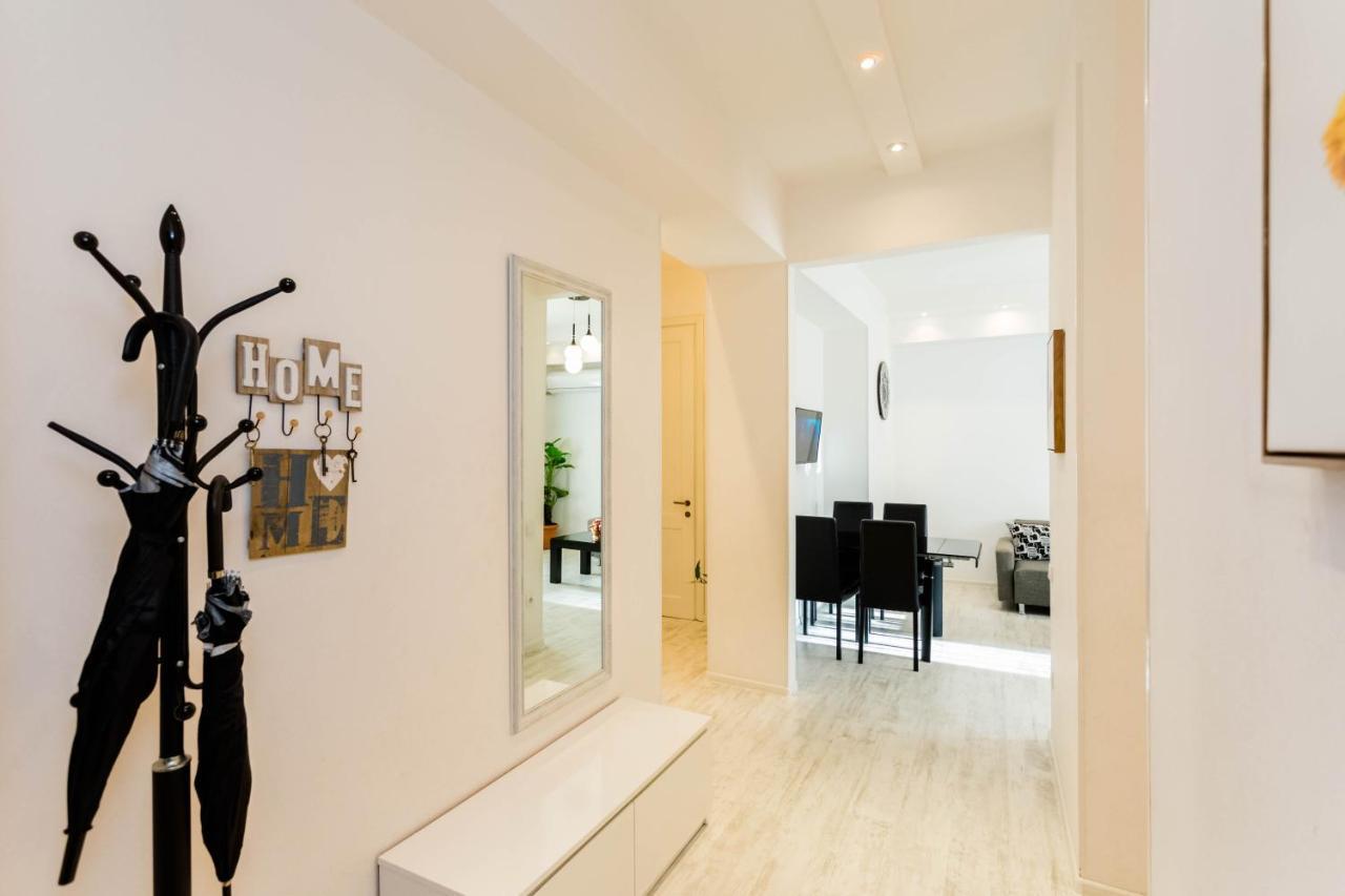 Luxury Apartment In The City Centre Tbilisi Exteriör bild