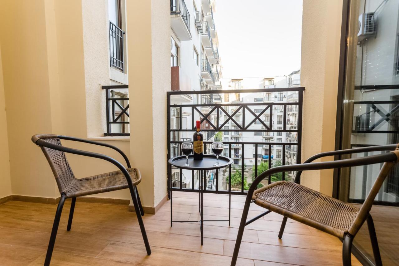 Luxury Apartment In The City Centre Tbilisi Exteriör bild